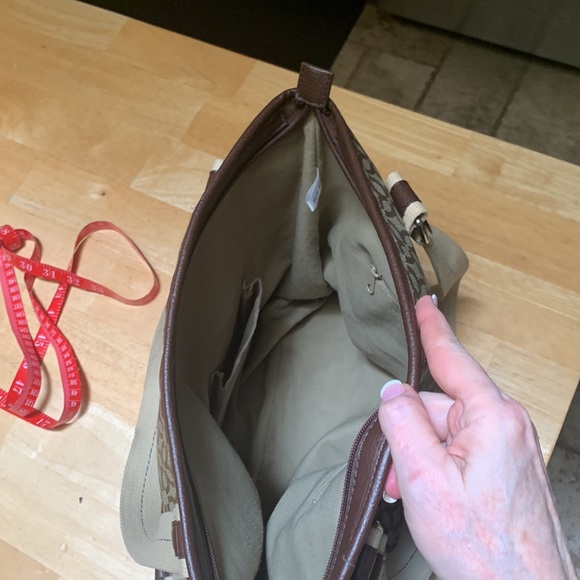 Relic sturdy hand/work bag with multiple inside and outside pockets. - Picture 8 of 16